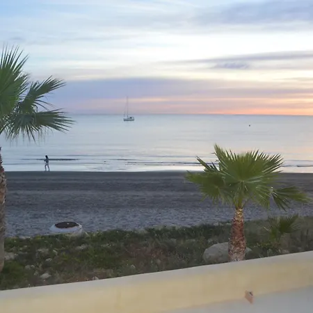 Espectacular A Pie De Playa En Roquetes Appartamento *