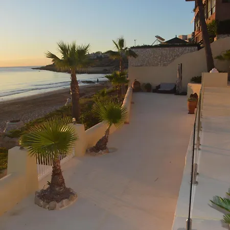 Espectacular A Pie De Playa En Roquetes Apartament