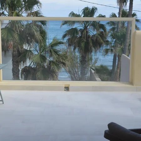 Espectacular Privada A Pie De Playa Y Mar En Roquetes *