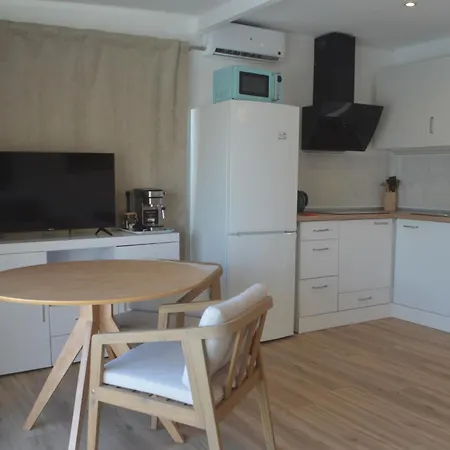 Espectacular Privada A Pie De Playa Y Mar En Roquetes Apartment *