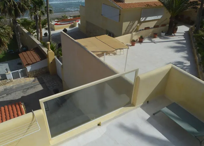 Espectacular Privada A Pie De Playa Y Mar En Roquetes